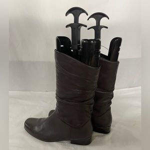 St Johns Bay Pull on Leather Boots